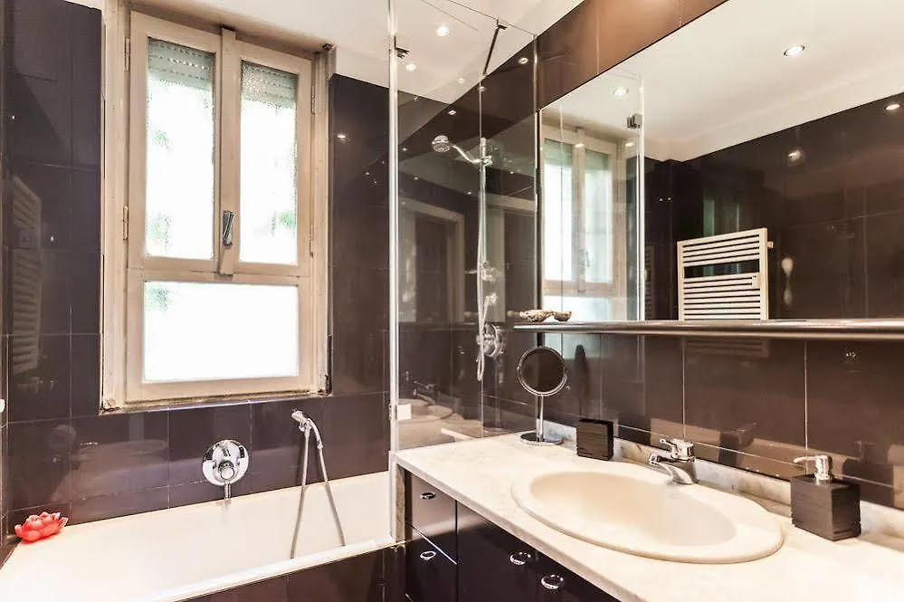 Temporary House - Sant'Agostino Apartment Milan Italy