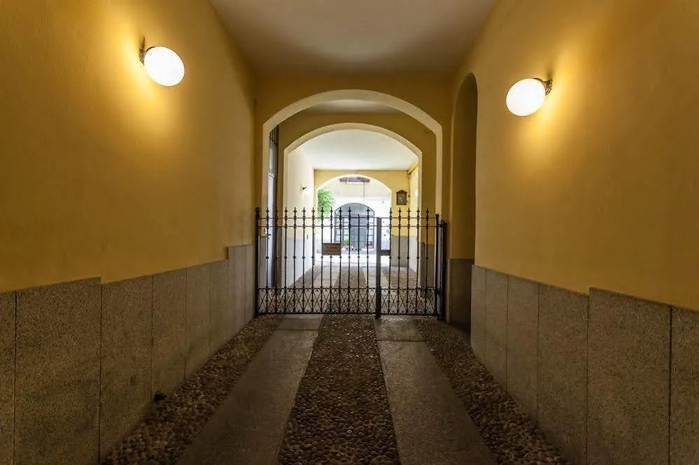 Temporary House - Sant'Agostino Apartment Milan Italy