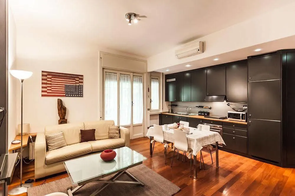 Temporary House - Sant'Agostino Apartment Milan Italy