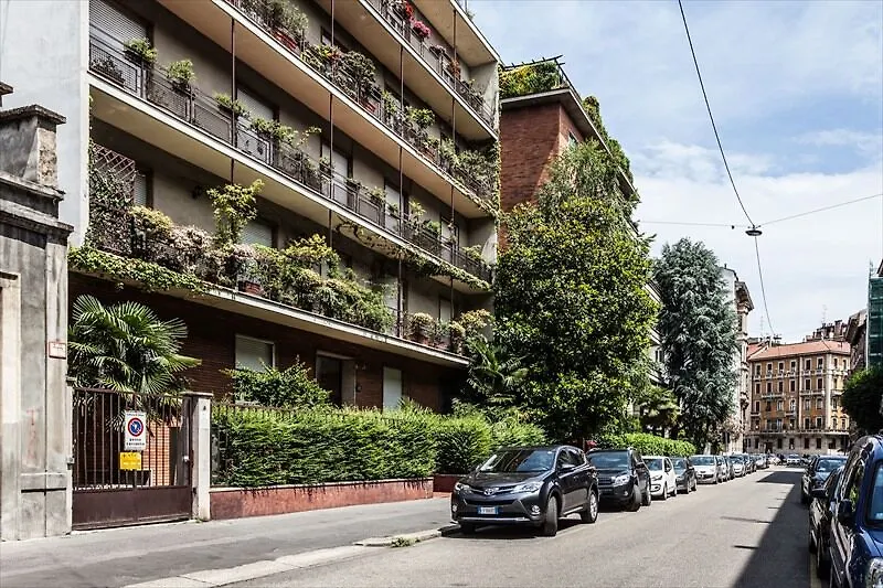 Temporary House - Sant'Agostino Apartment Milan
