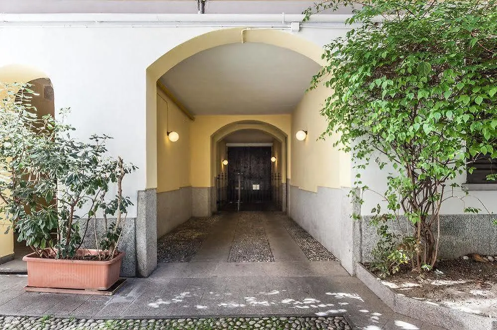 Temporary House - Sant'Agostino Apartment Milan 0*,  Italy